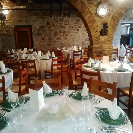 Lejlighed Sleeps 5 With Pool Castellana Sicula