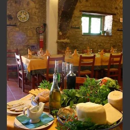 Sleeps 5 With Pool * Castellana Sicula