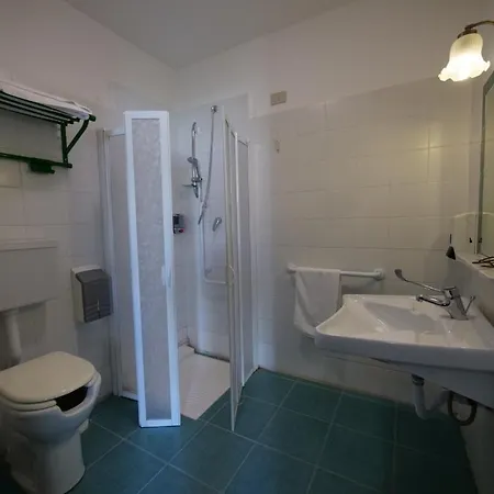 Sleeps 5 With Pool Lejlighed Castellana Sicula
